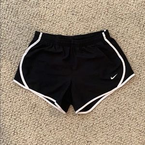 nike girls 10/12 black nike shorts